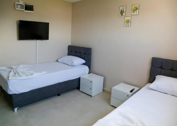 Dea Del Hotel *